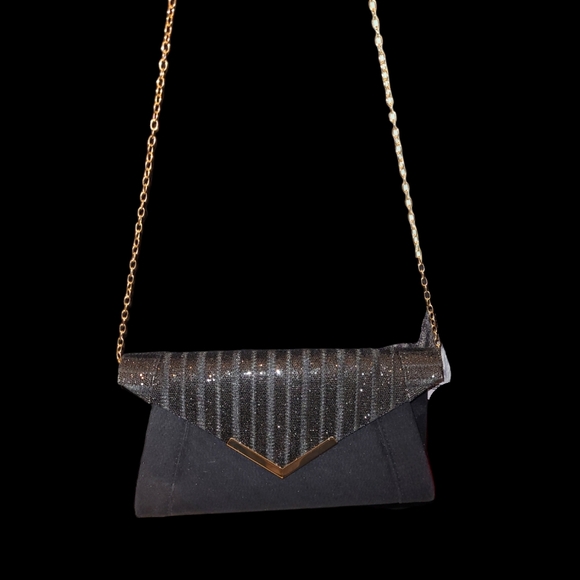 Crossbody Metallic Evening Clutch Purse Handbag Wristlet Red Black And Silver - Picture 4 of 7